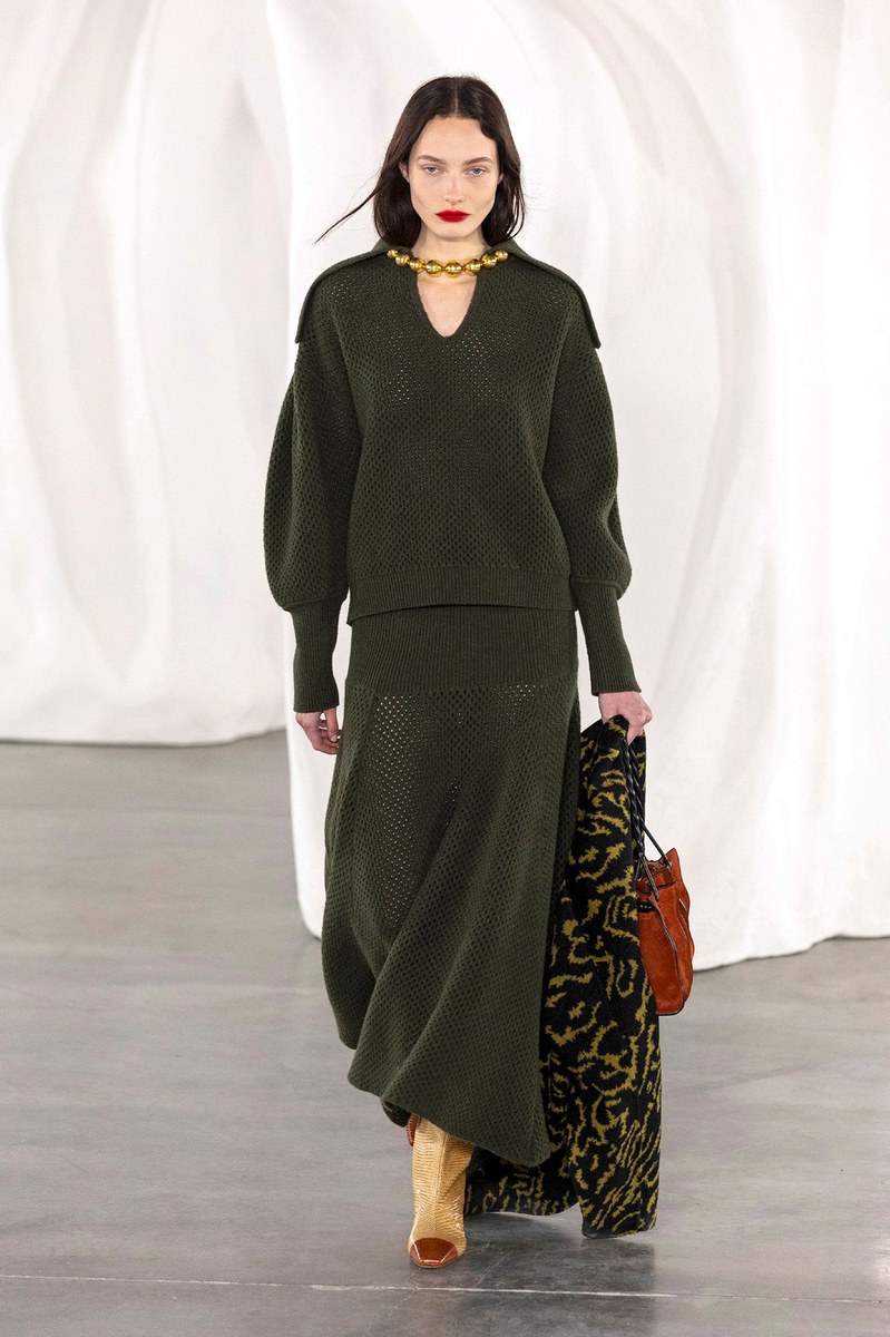 Look 24
