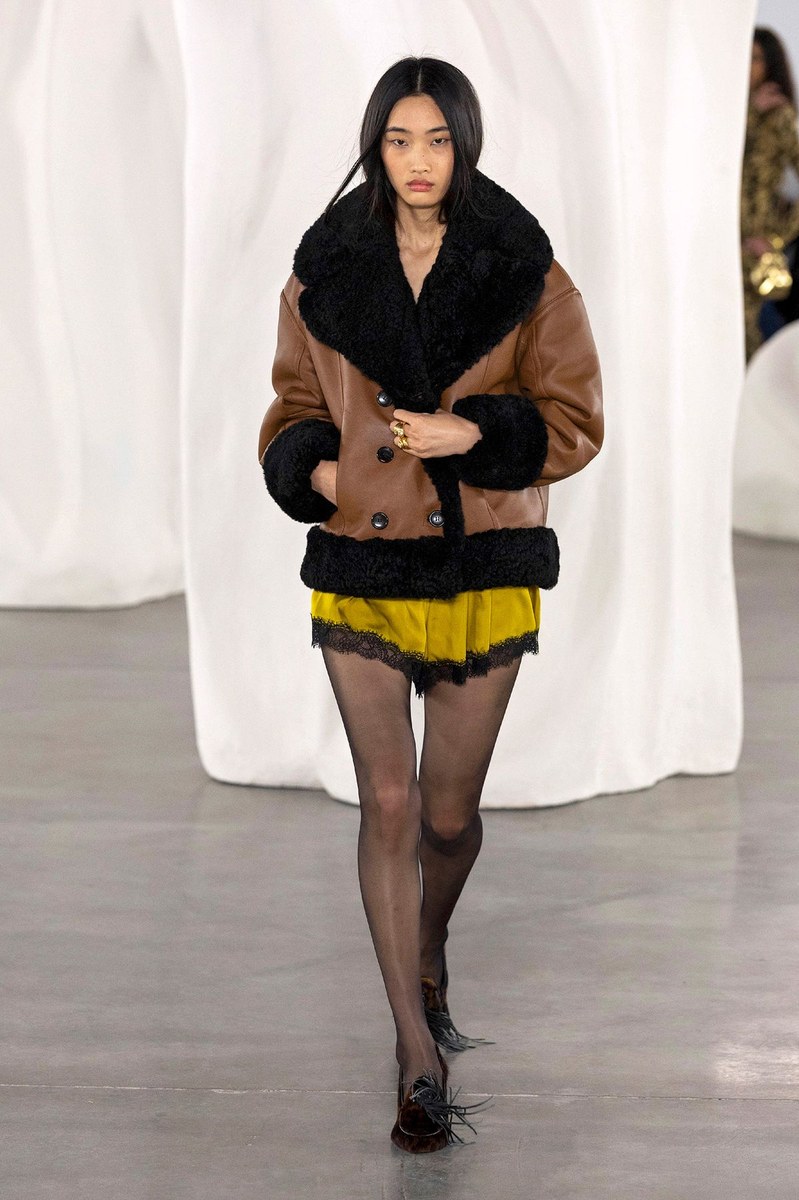 Look 28