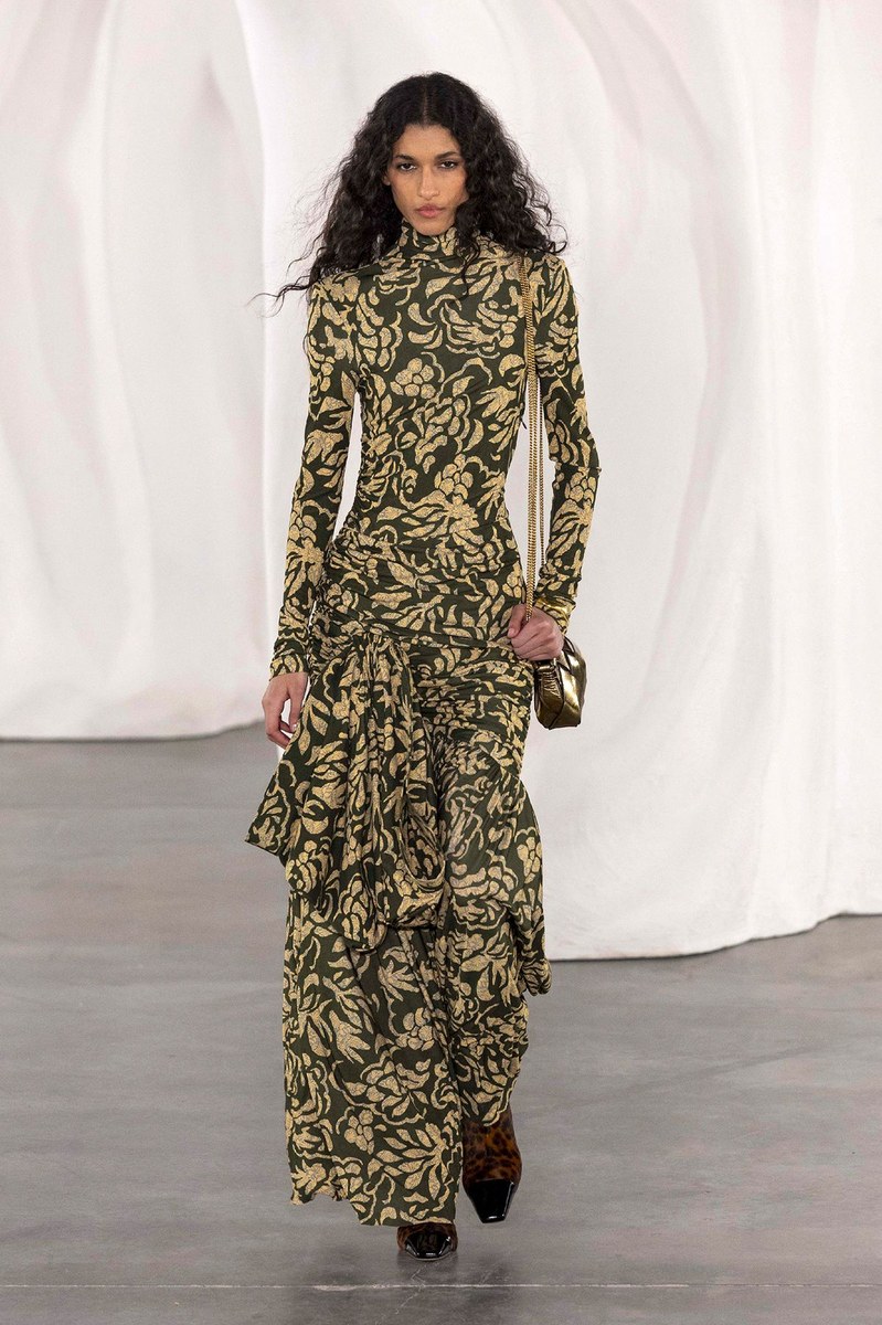 Look 29
