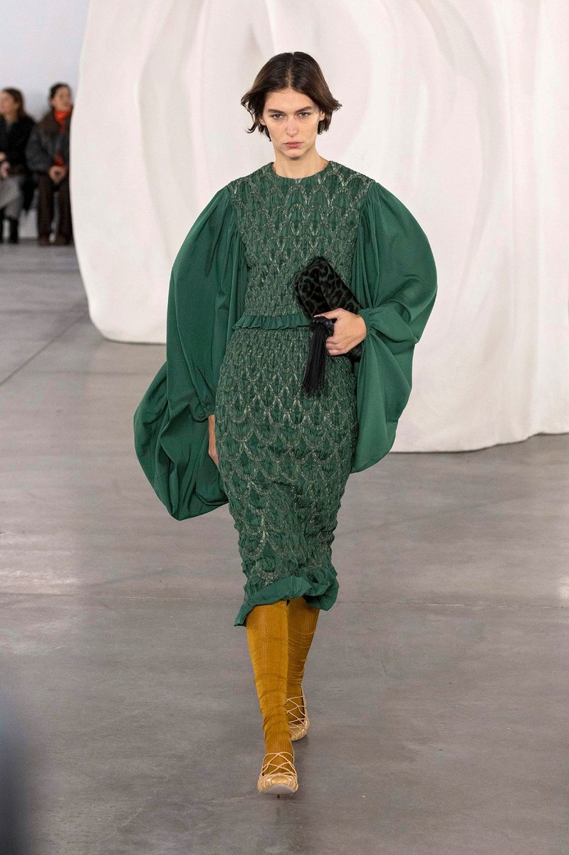 Look 50