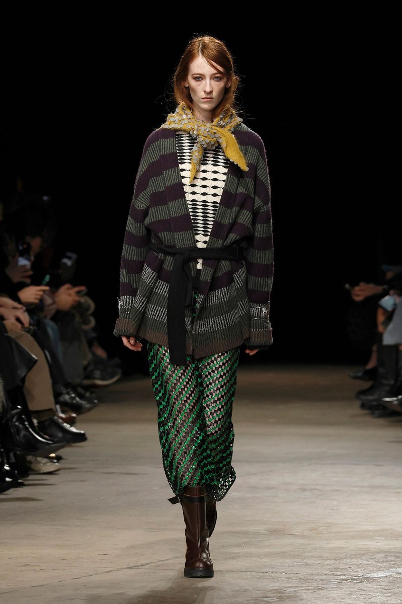 Look 17
