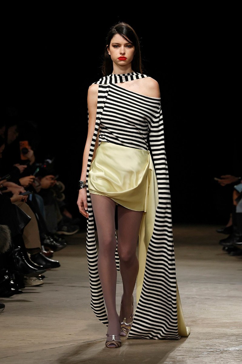 Look 19
