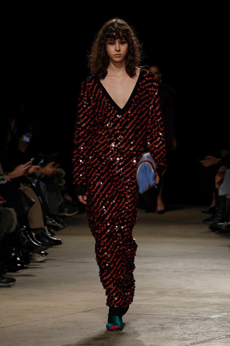 Look 27