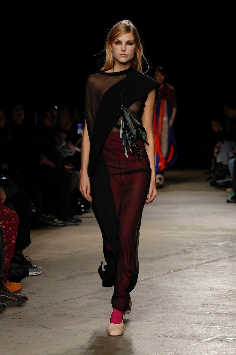Look 30