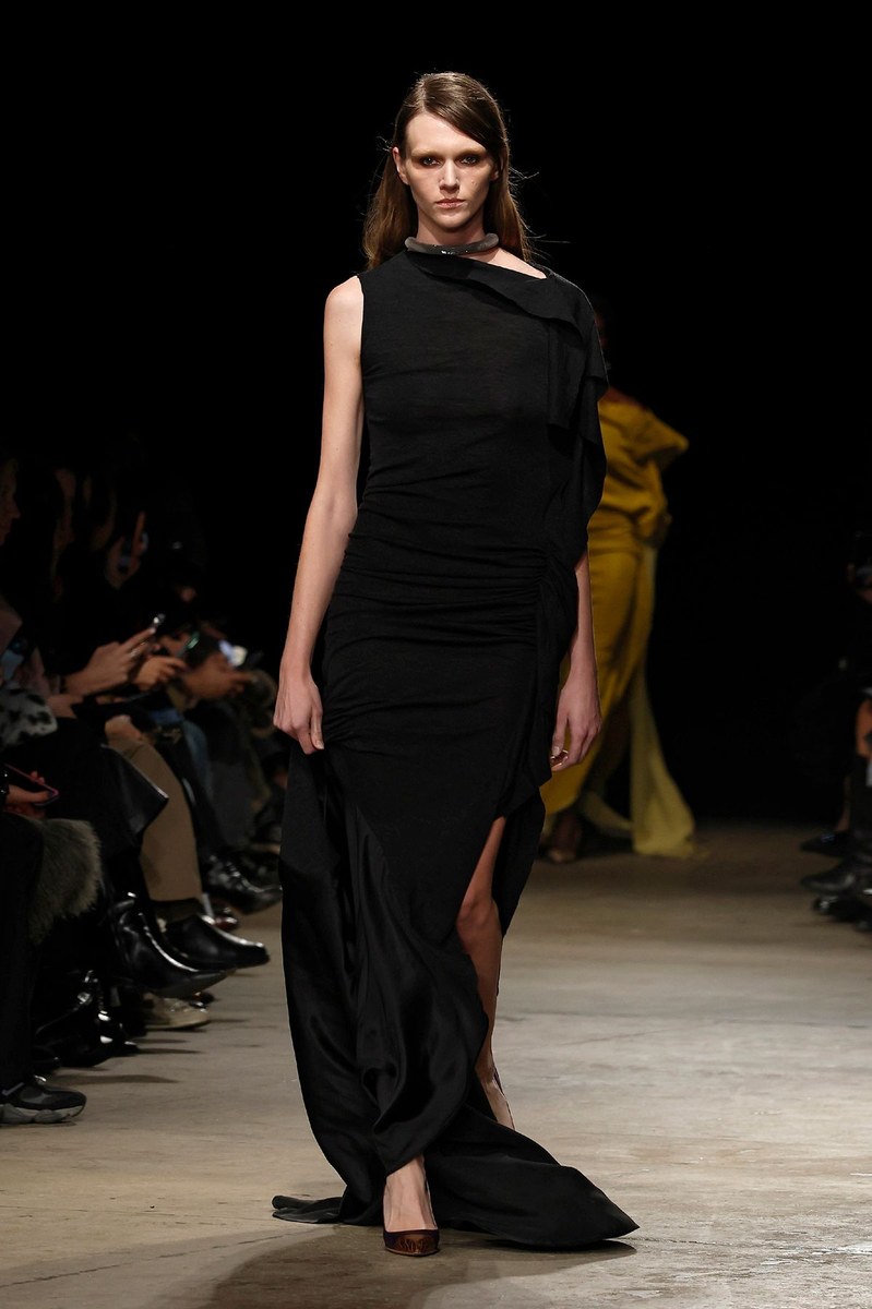 Look 32