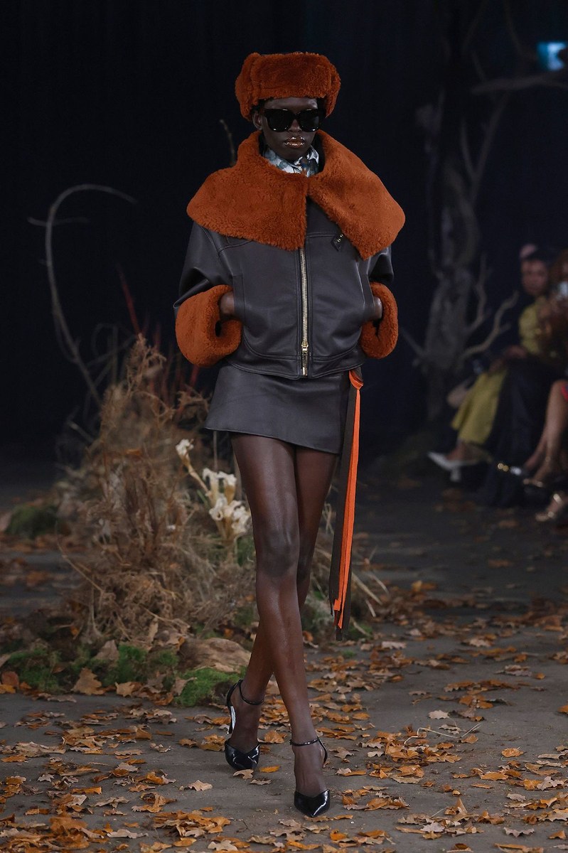 Look 8