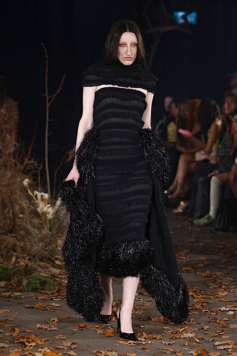 Look 11