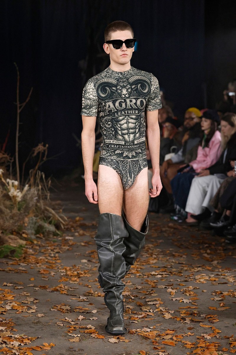 Look 14