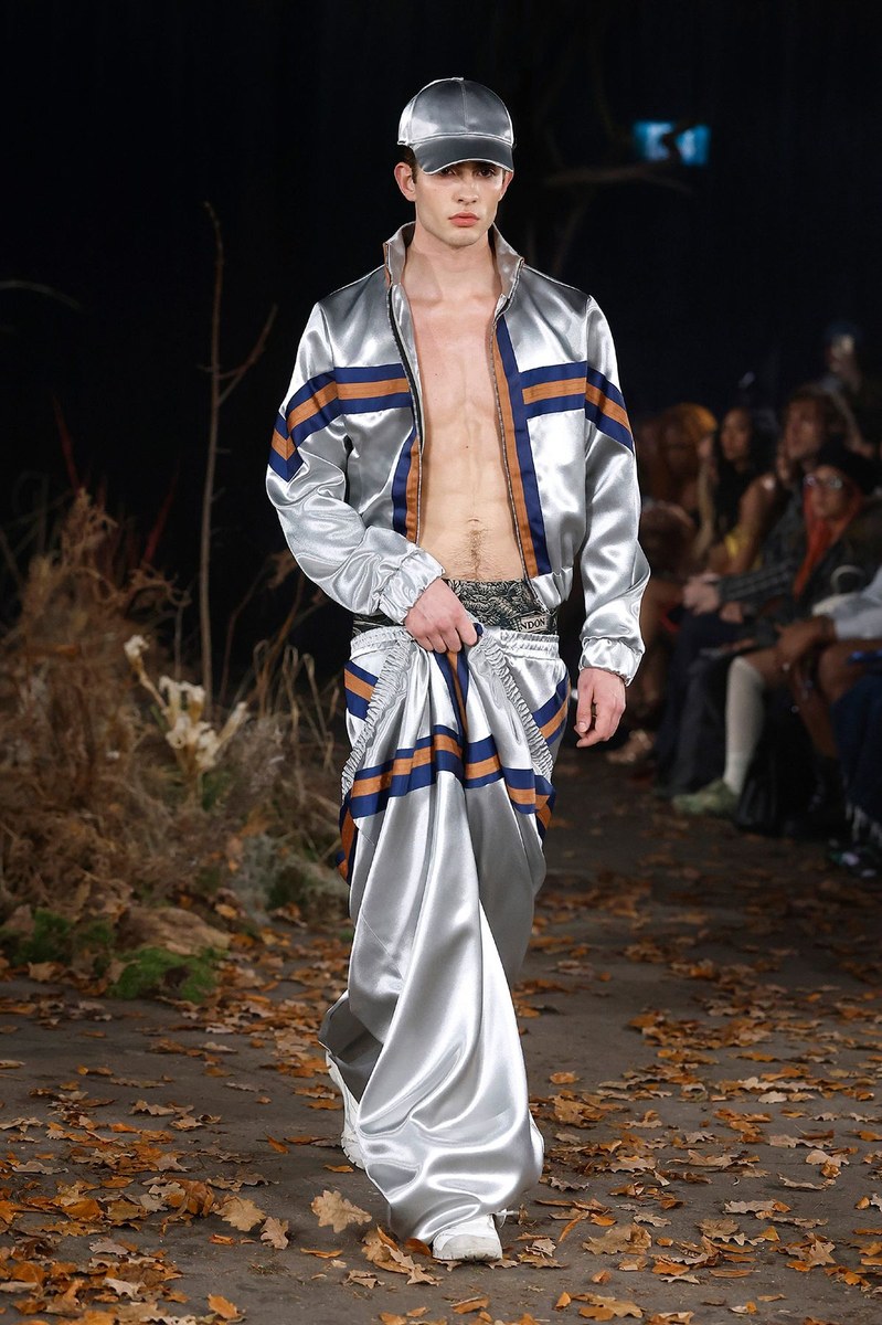 Look 19