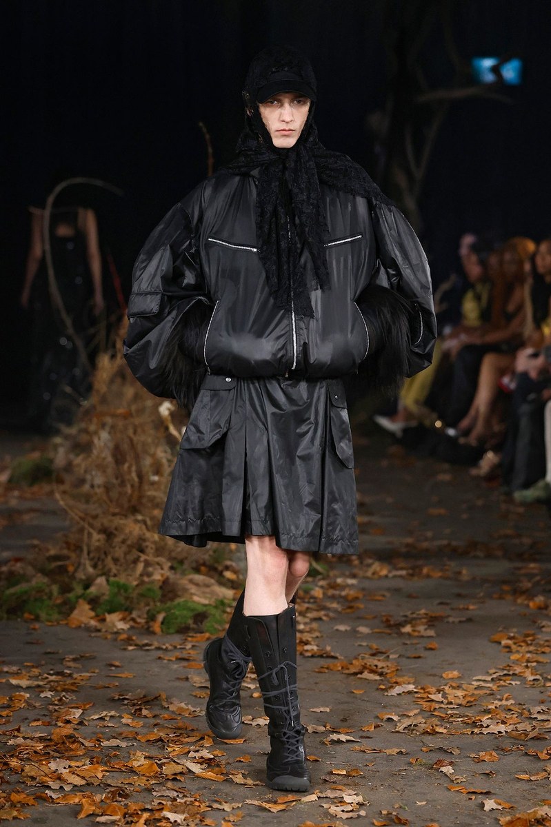 Look 25
