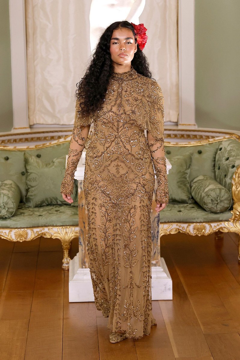 Look 19