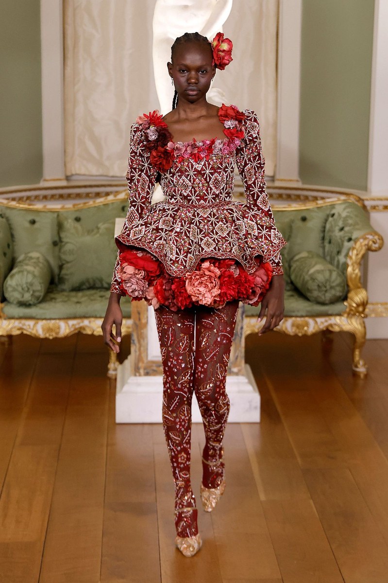 Look 32