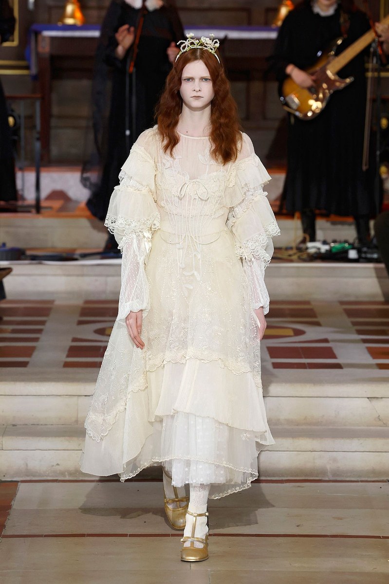 Look 3