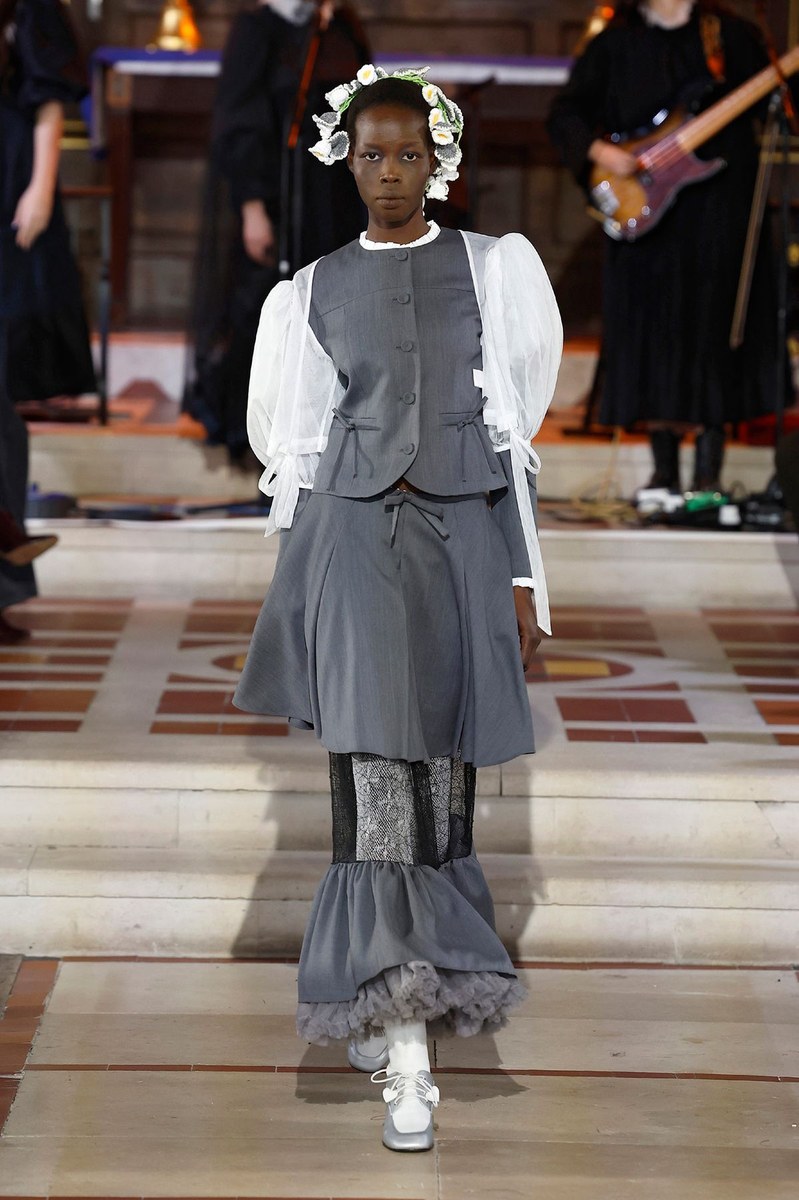 Look 10