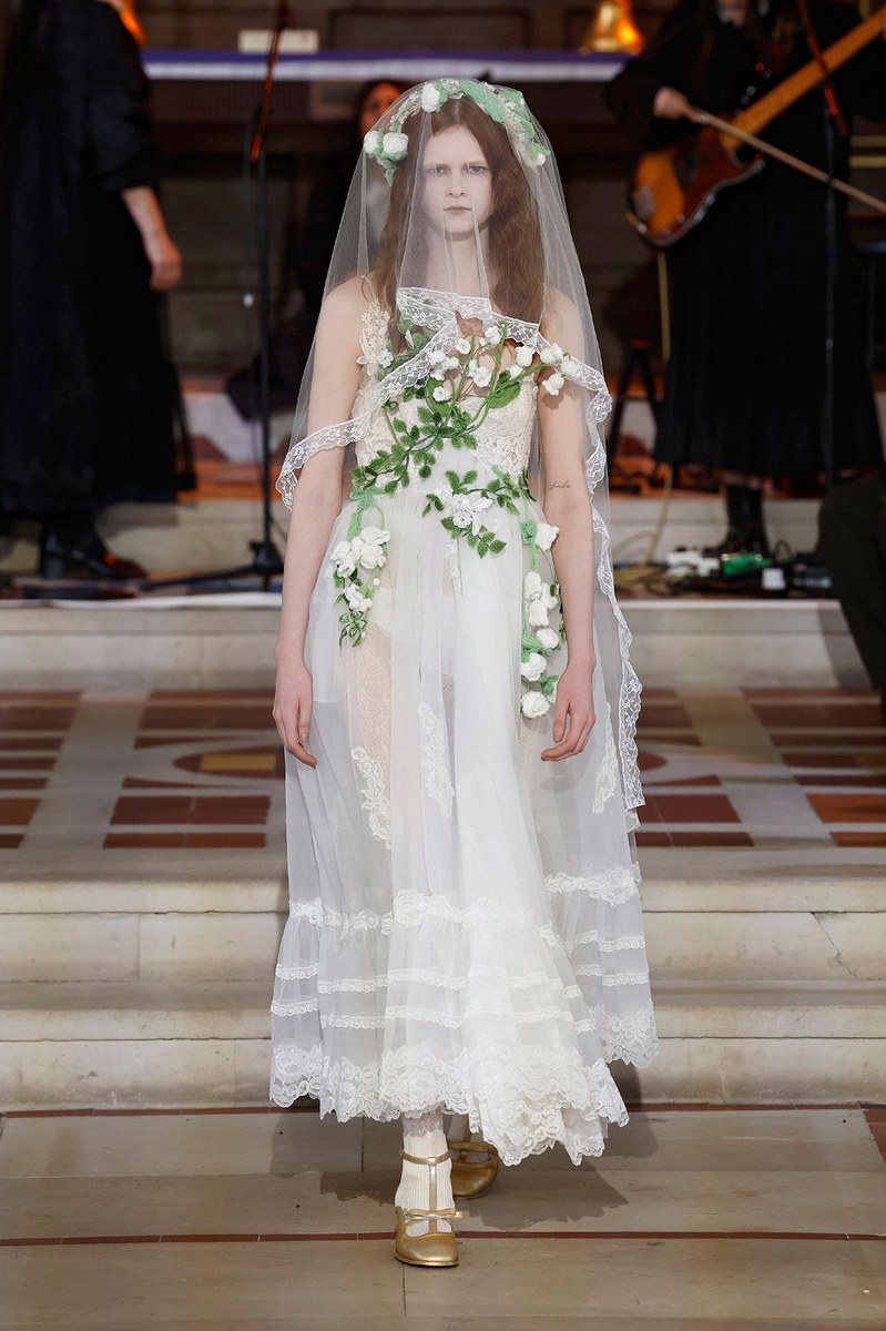 Look 27