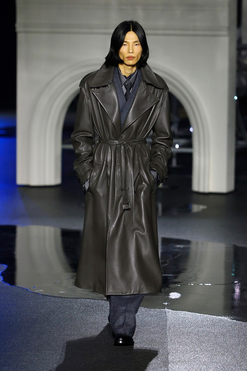 Look 7