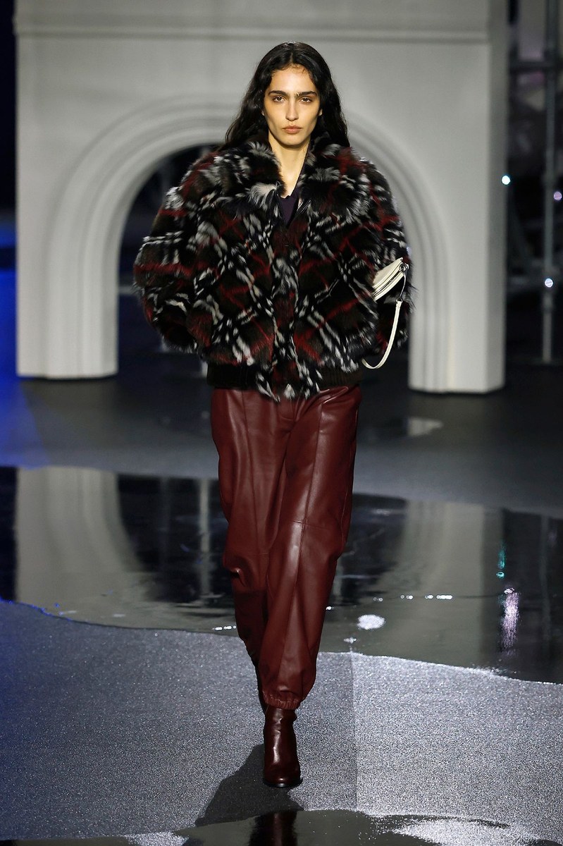 Look 23