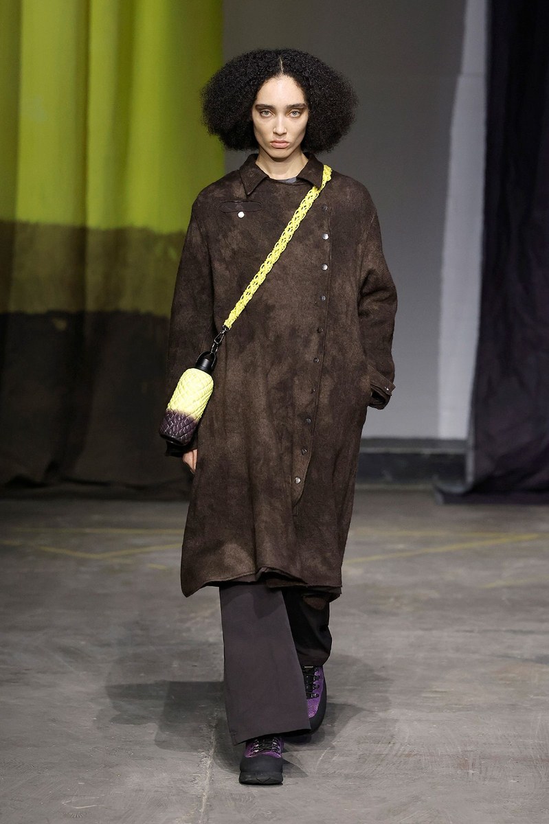 Look 24