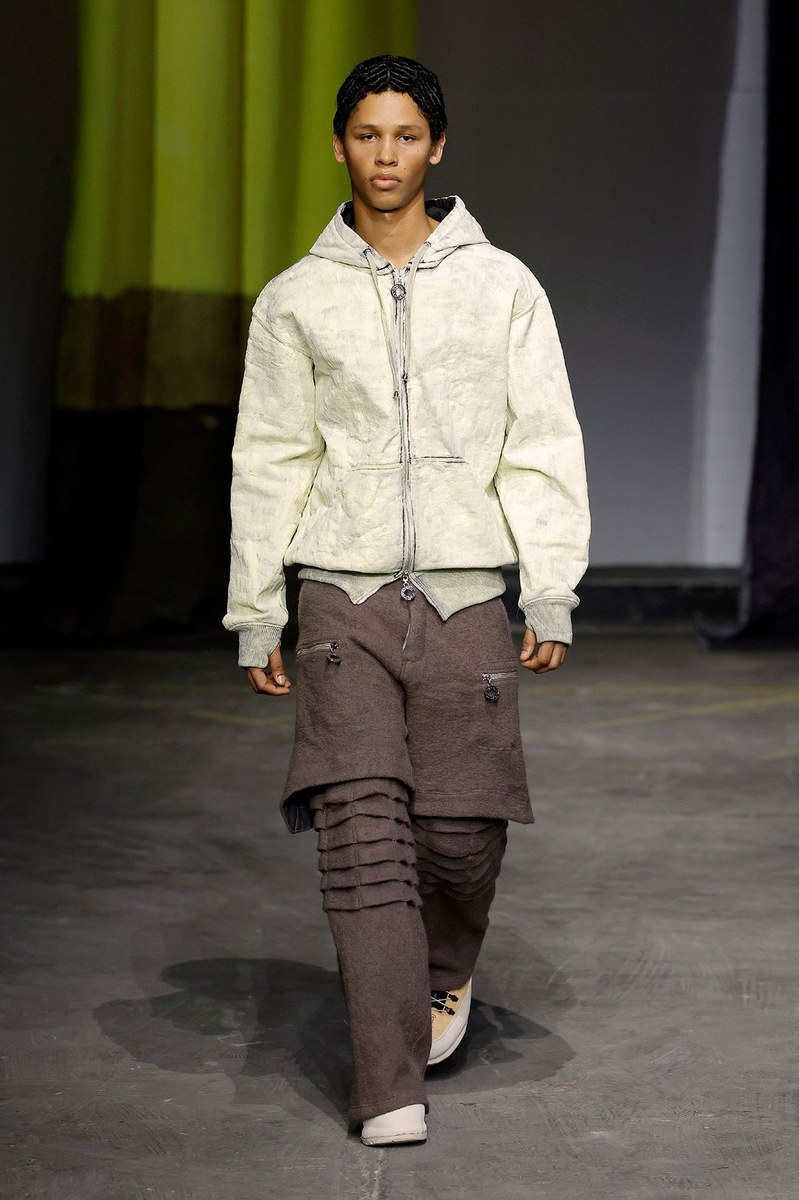 Look 28