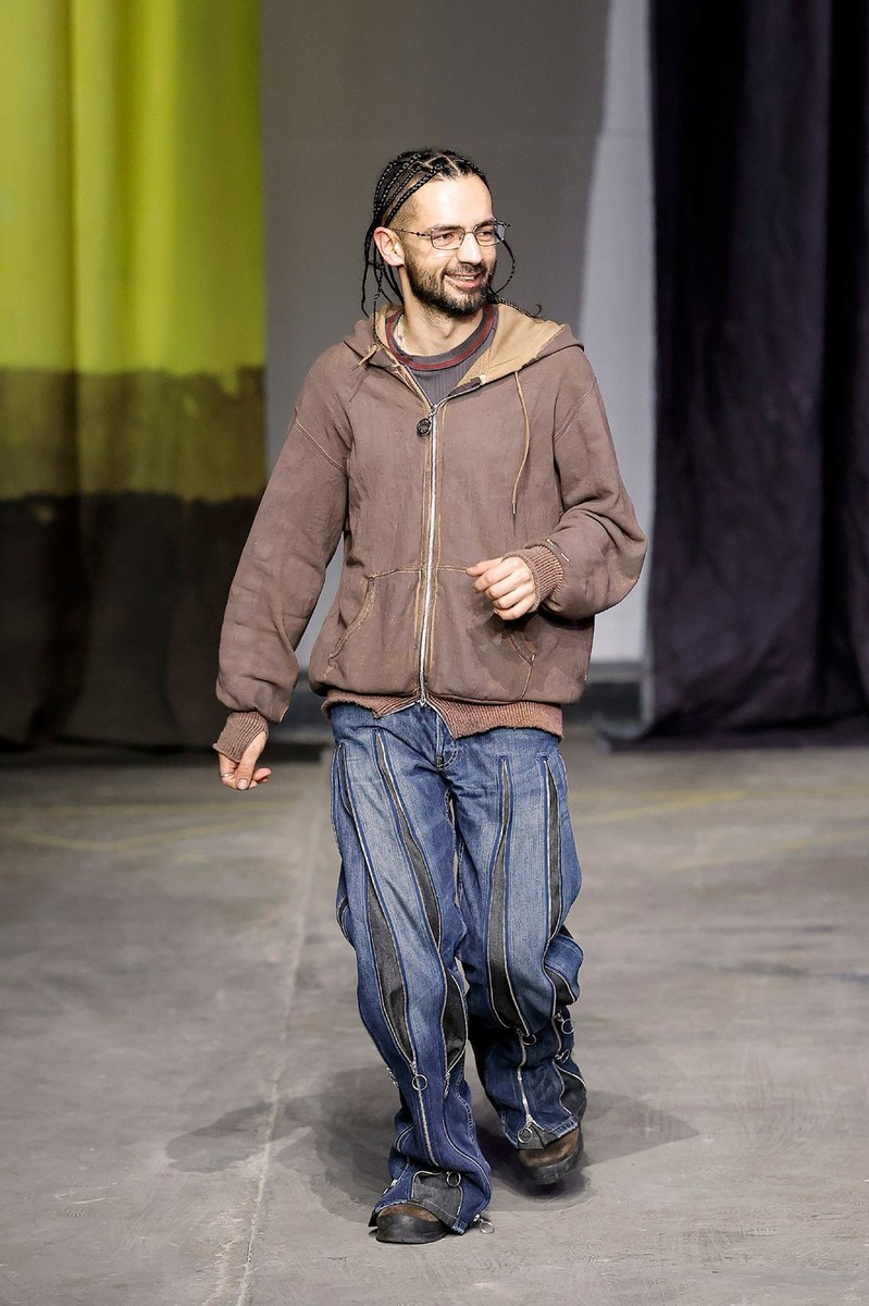 Look 30