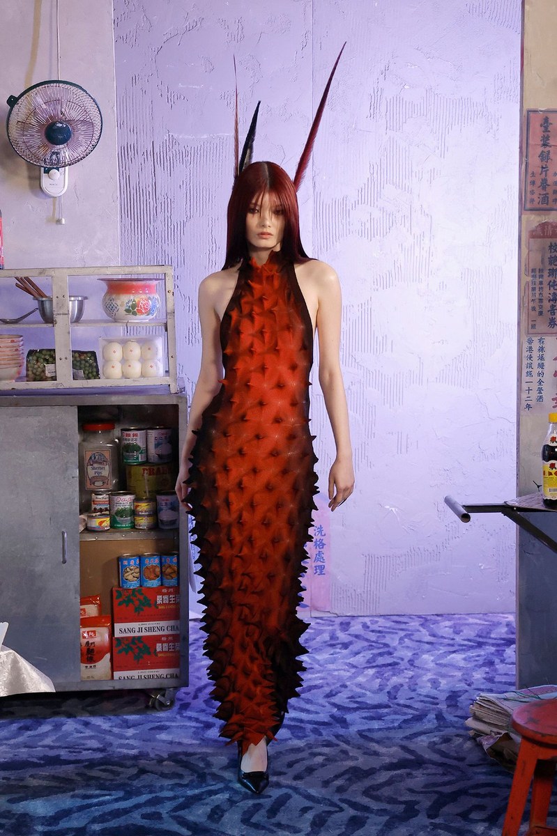 Look 3