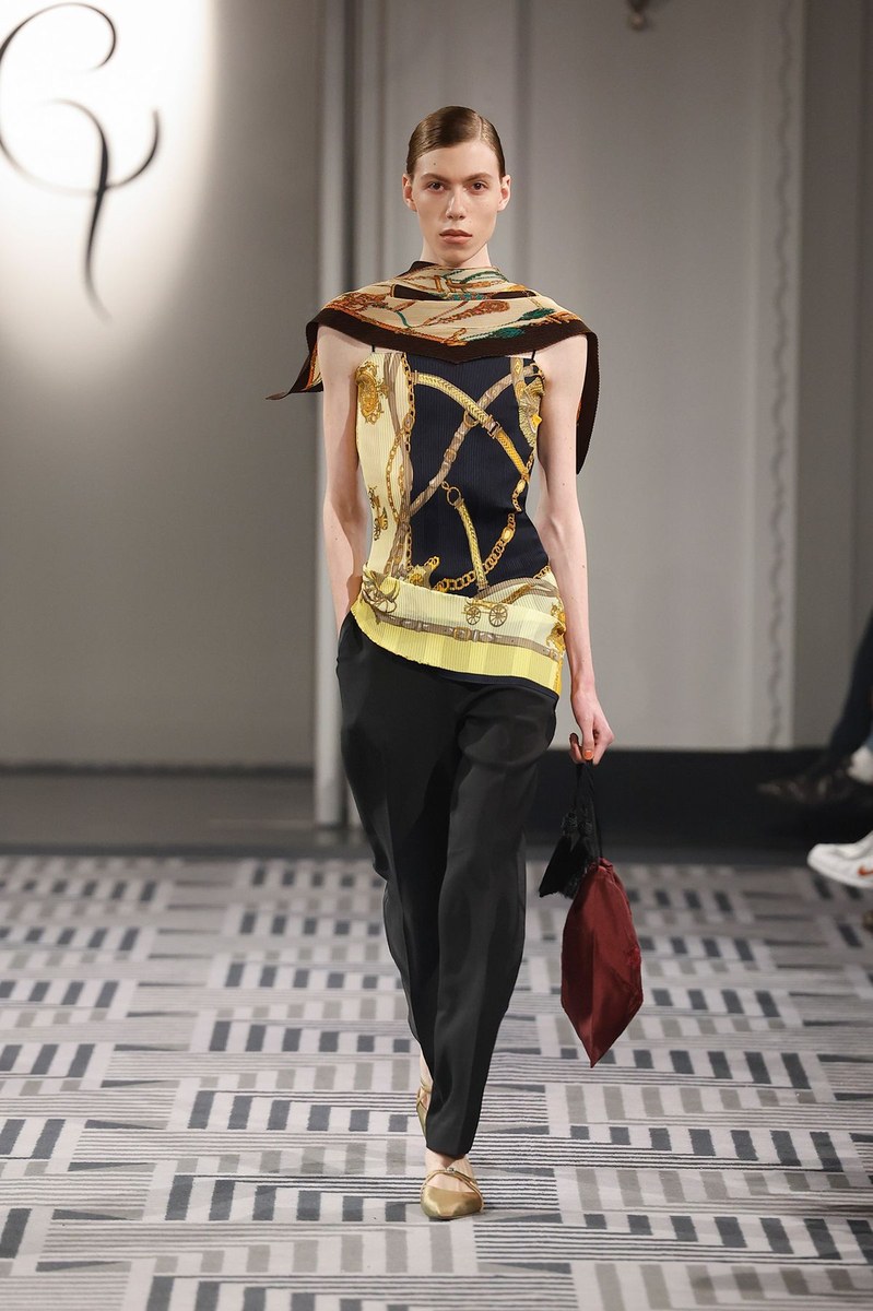 Look 13