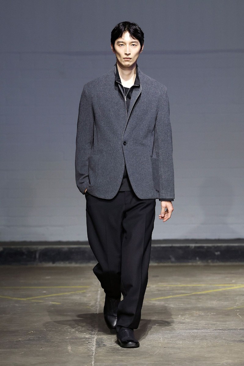 Look 3