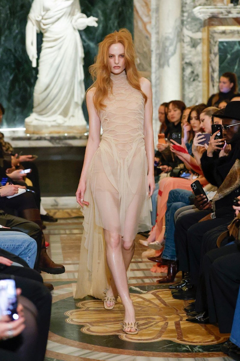 Look 17