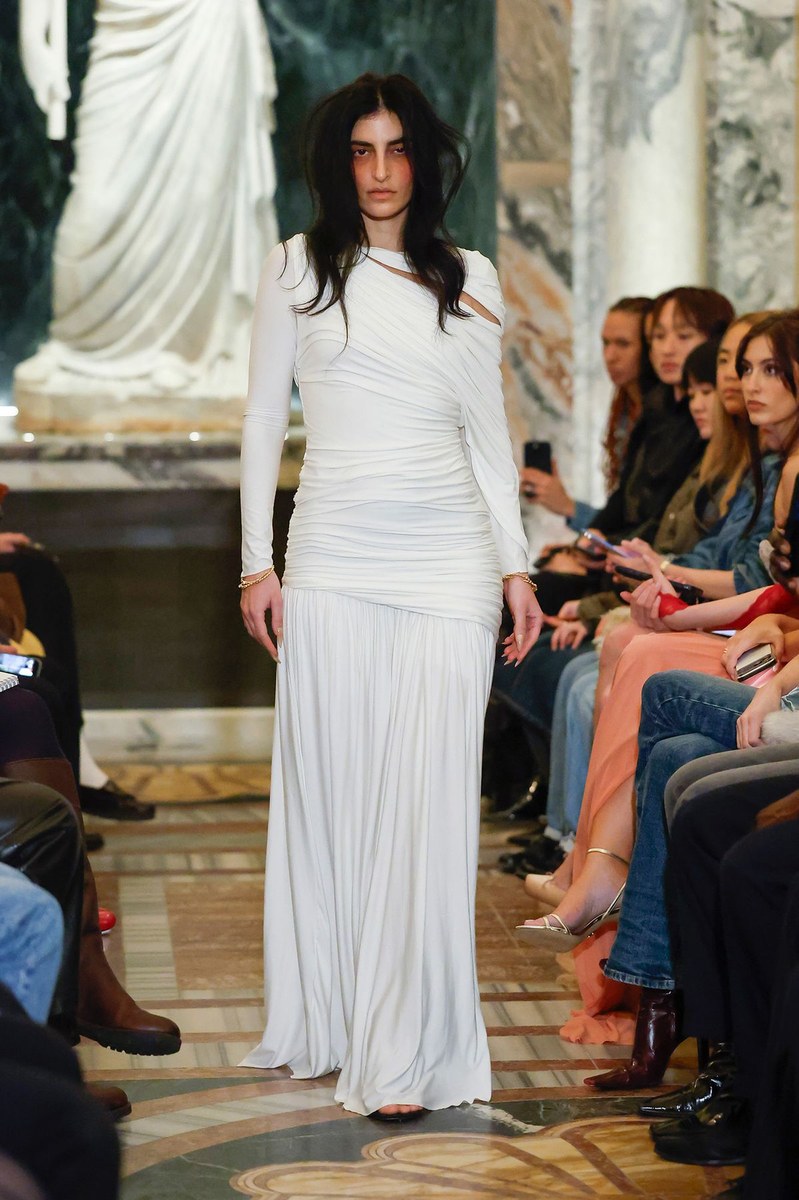 Look 19