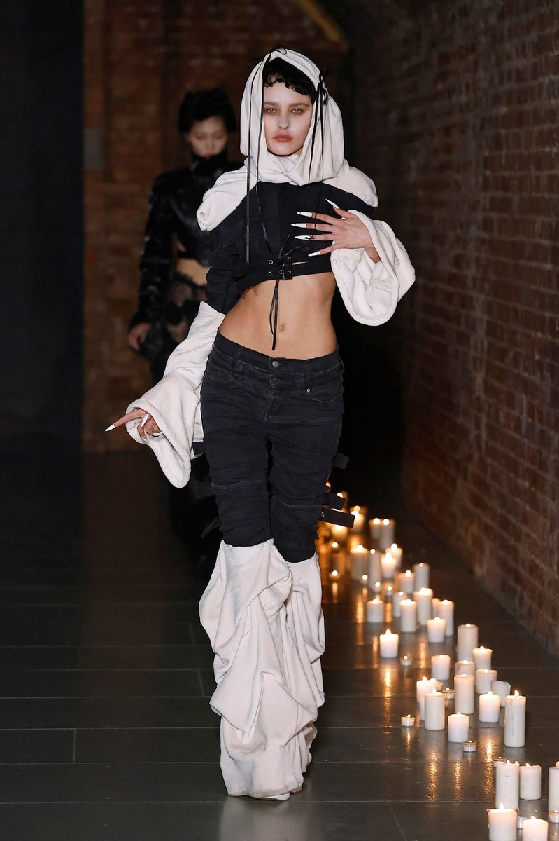 Look 4