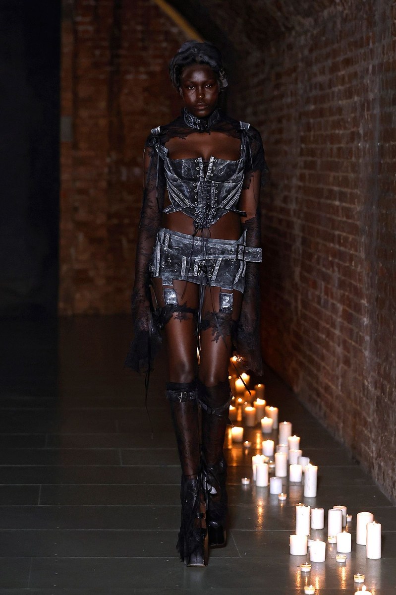 Look 8
