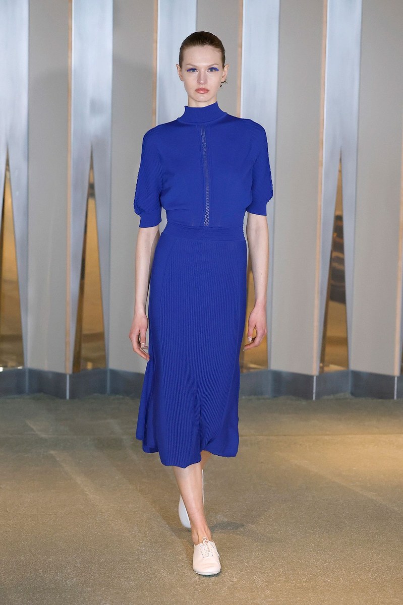 Look 18