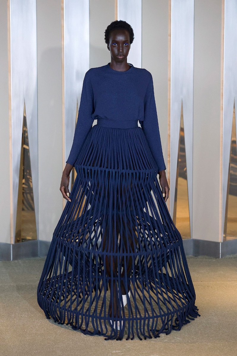 Look 25