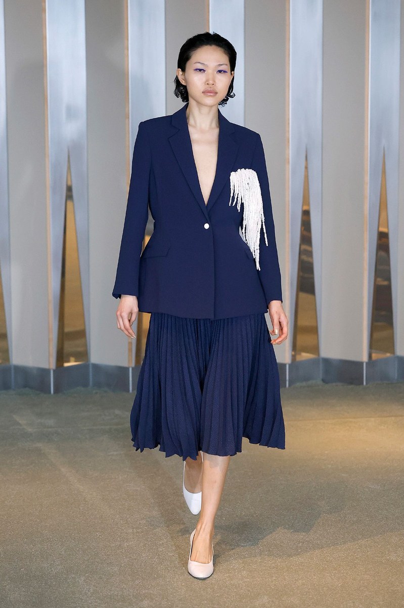 Look 27