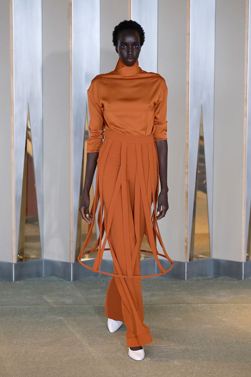 Look 30