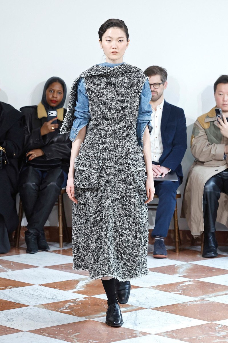 Look 7