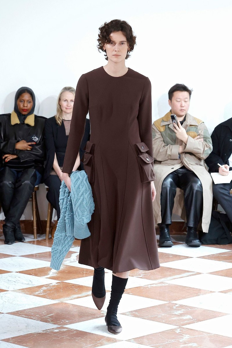 Look 11