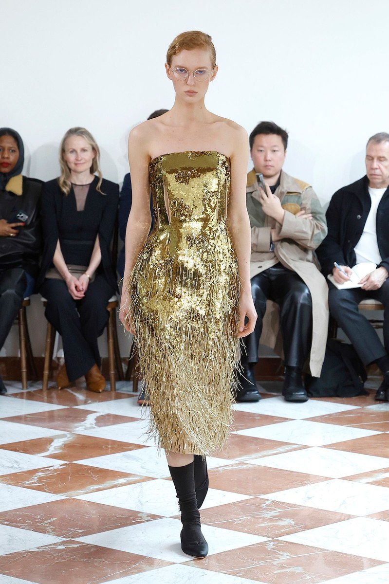 Look 15