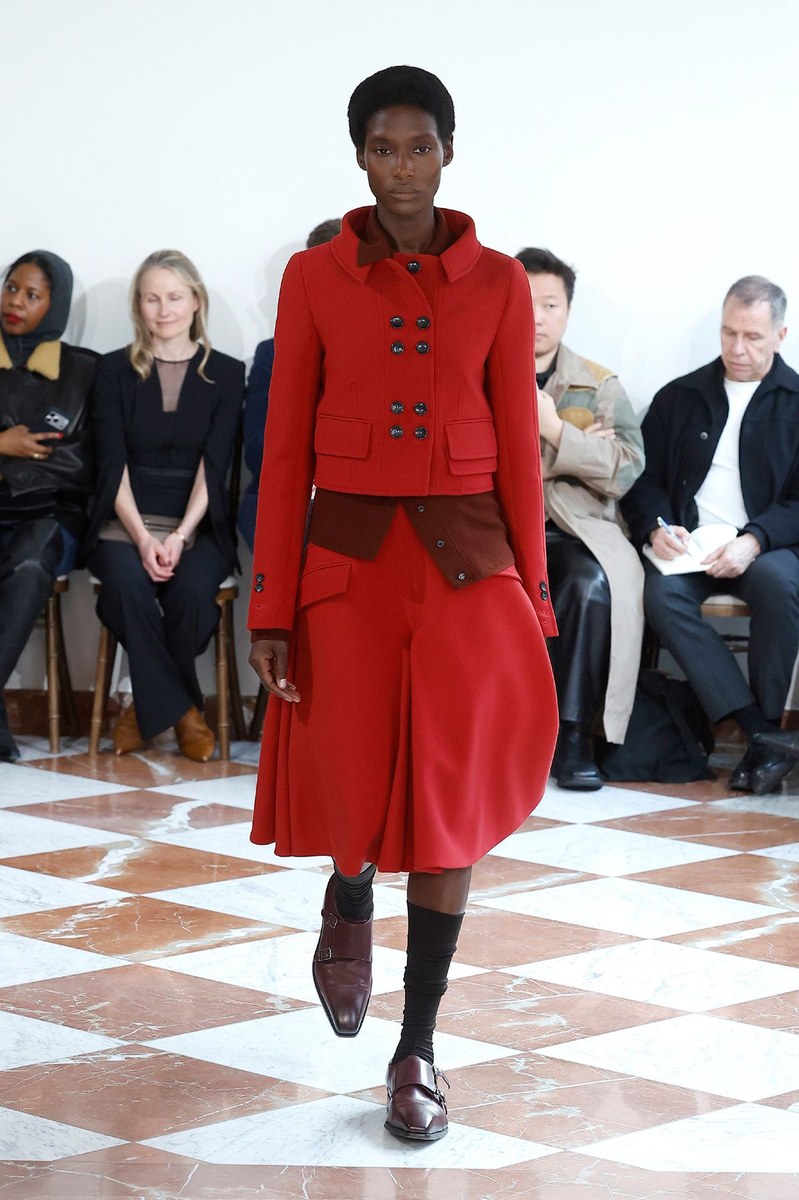 Look 18
