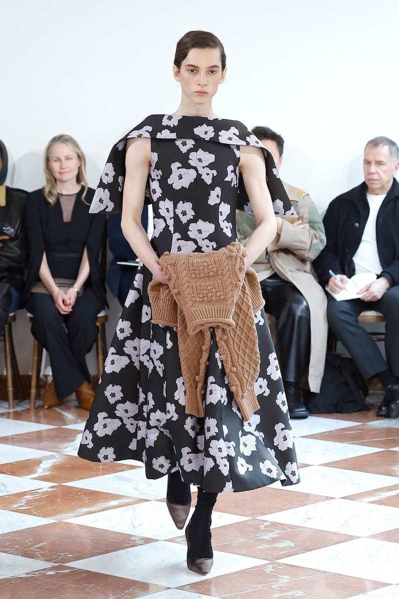 Look 19