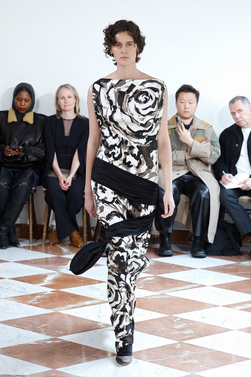 Look 26