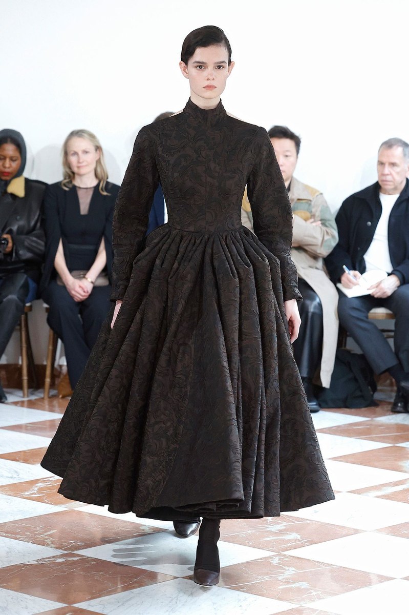 Look 30