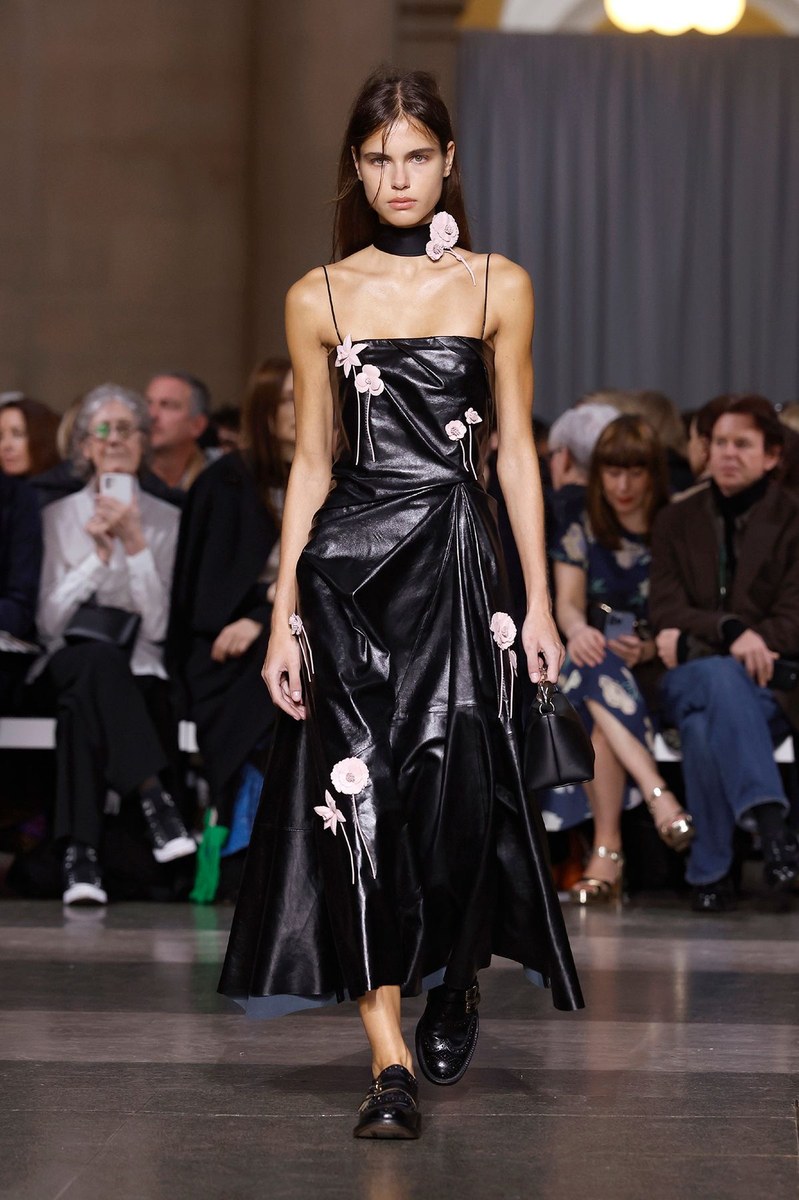 Look 7