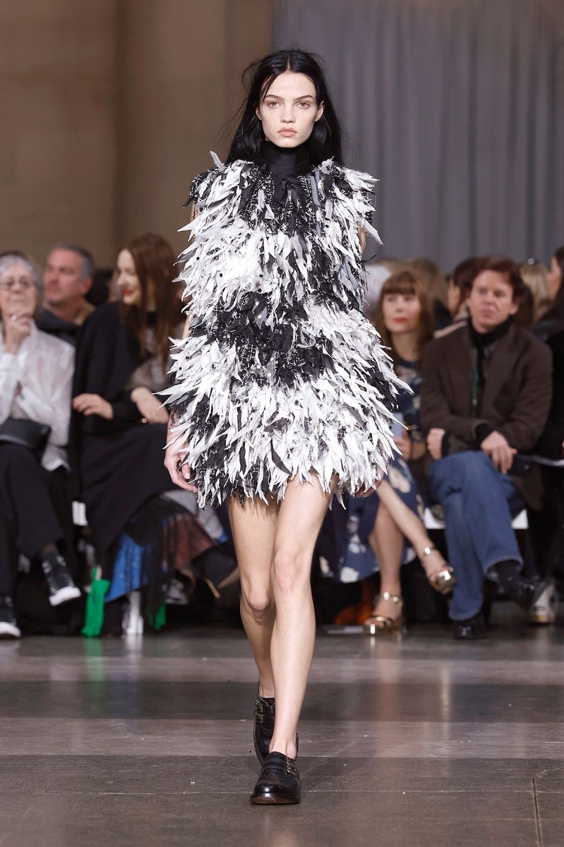 Look 11