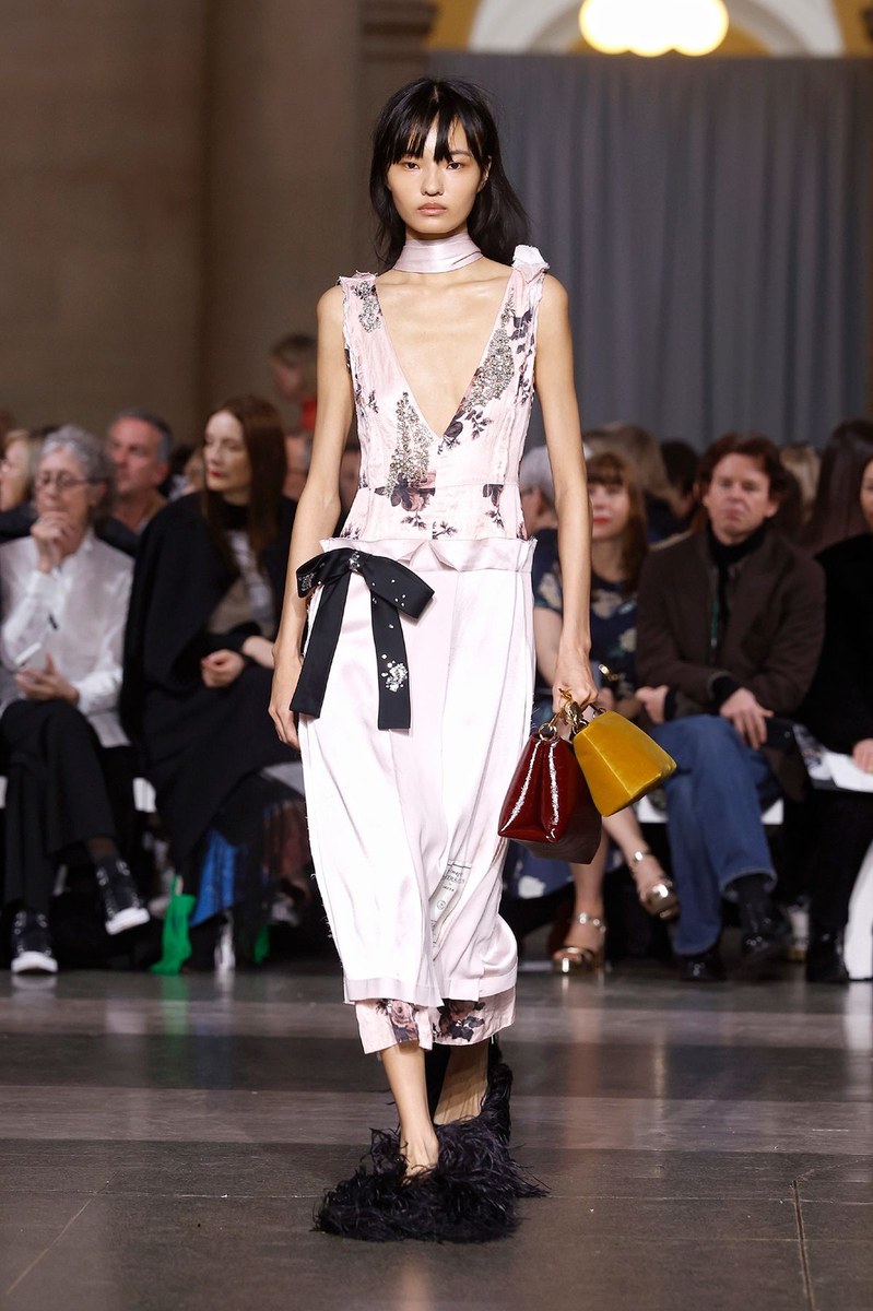 Look 25