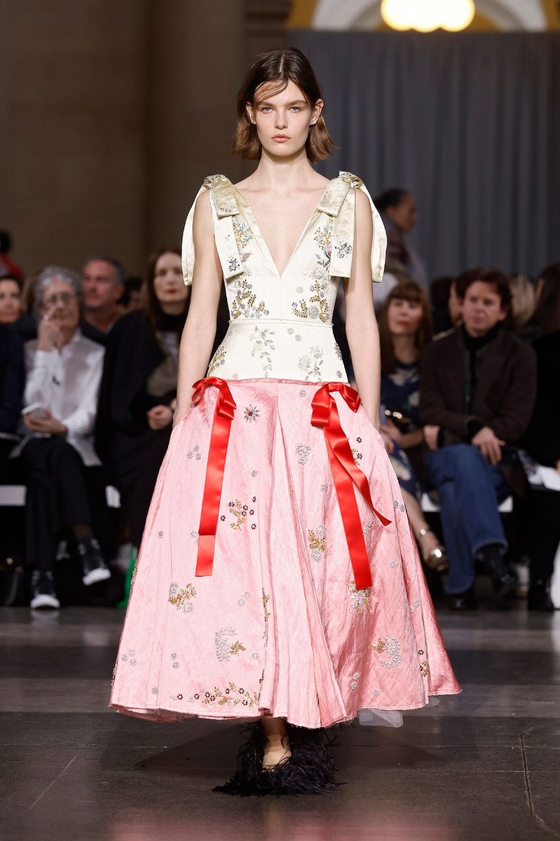 Look 28