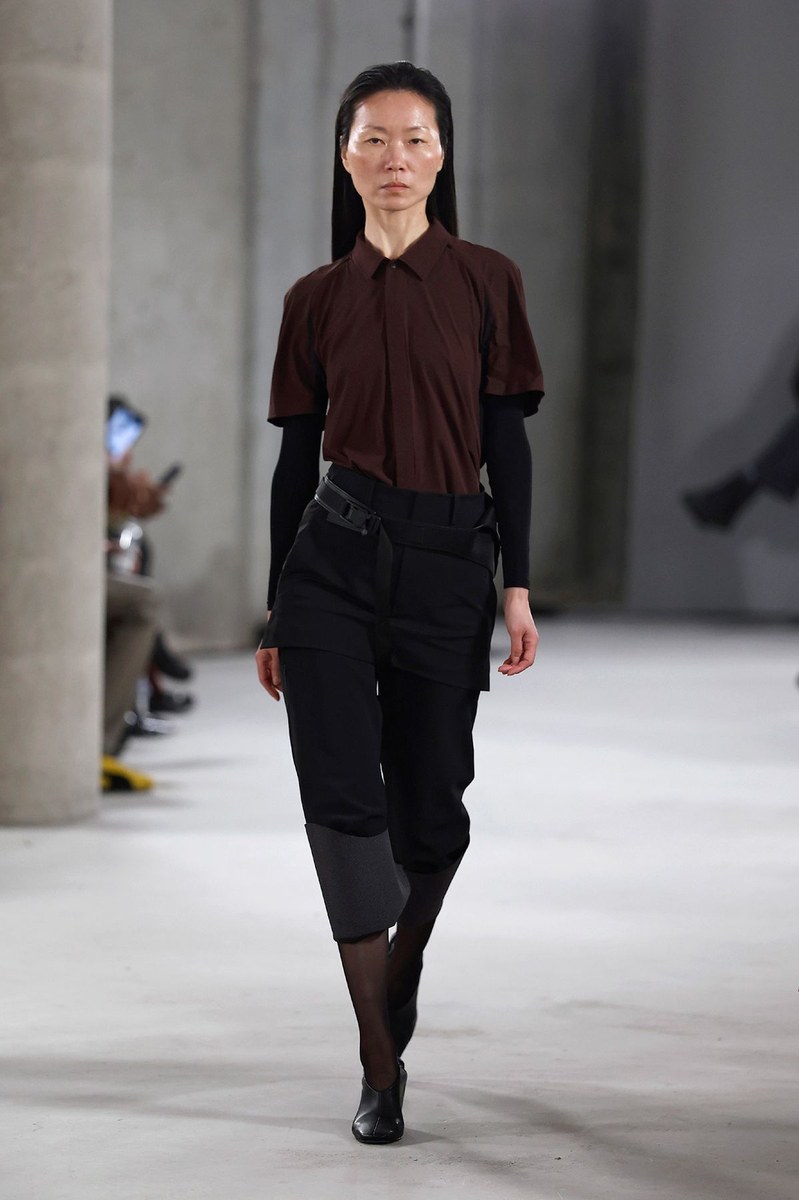 Look 10