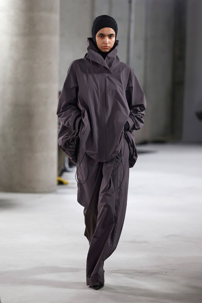 Look 11