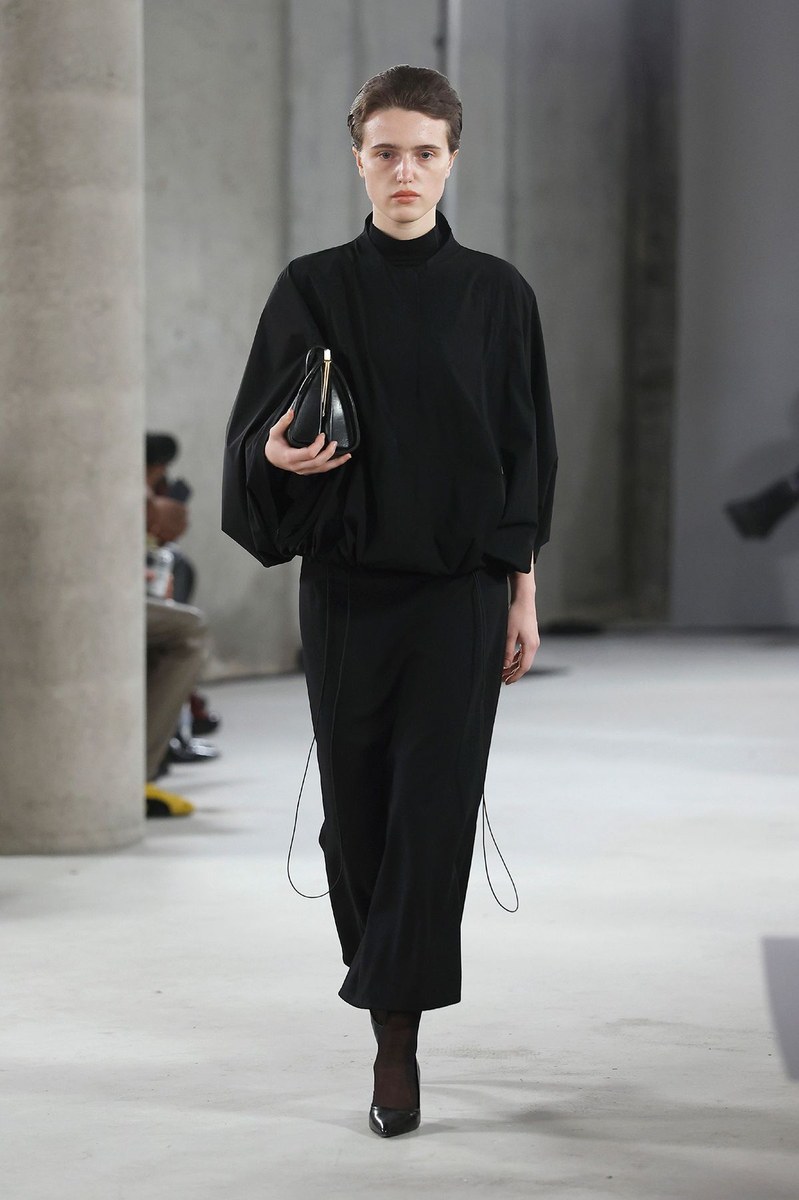 Look 24