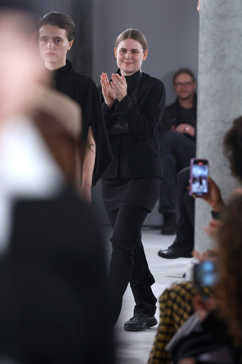 Look 25